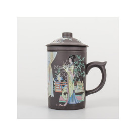 Kubek ceramiczny z motywem gejszy z leacherem - grafit